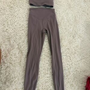 Women's lululemon leggings and sports bra mauve set